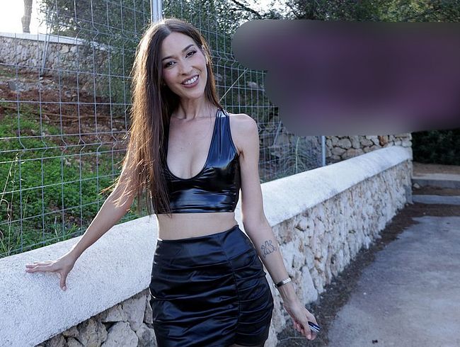 MaryHaze Porno Video: STRASSEN-SCHLAMPE fi**t am liebsten OHNE GUMMI!